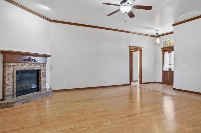 20977 Fall Creek Drive, Harrah, OK 73045