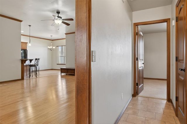 20977 Fall Creek Drive, Harrah, OK 73045