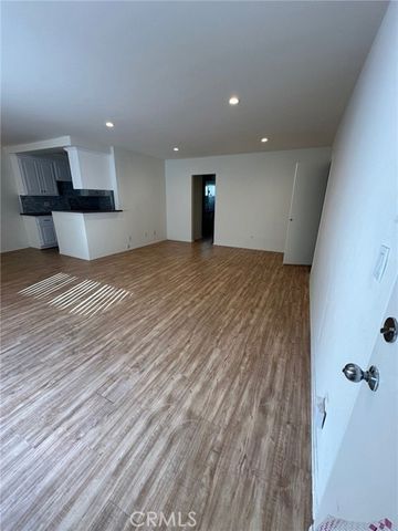 4533 Colbath Avenue 2, Sherman Oaks, CA 91423