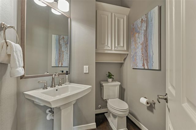 7 Gentry Oak Court, Spring, TX 77381