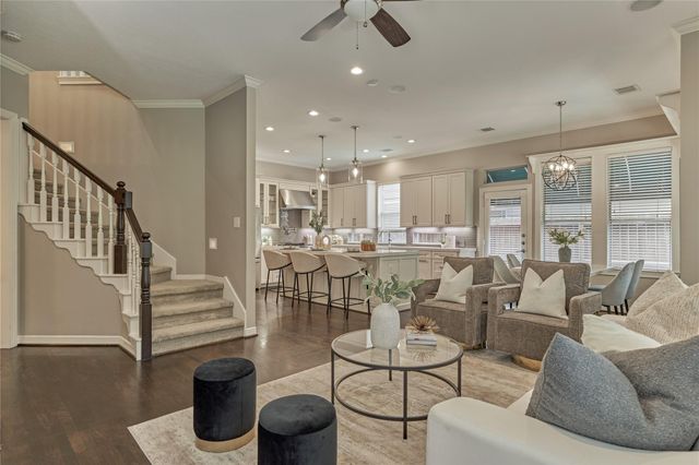 7 Gentry Oak Court, Spring, TX 77381