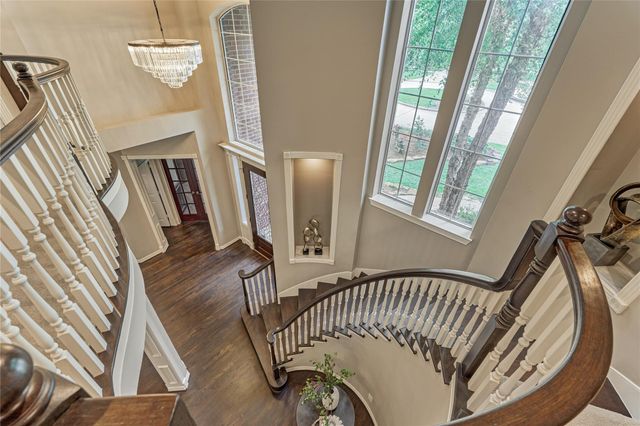 7 Gentry Oak Court, Spring, TX 77381