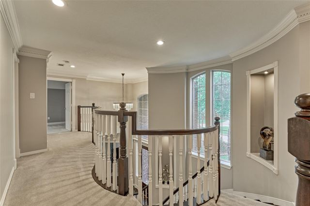 7 Gentry Oak Court, Spring, TX 77381
