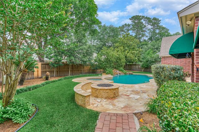 7 Gentry Oak Court, Spring, TX 77381