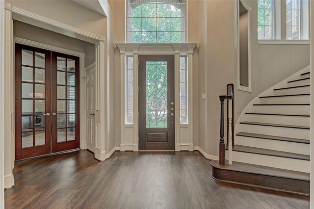 7 Gentry Oak Court, Spring, TX 77381