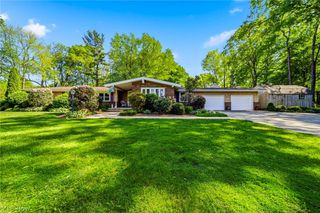 1425 LAKE (SR 531) RD, Conneaut, OH 44030