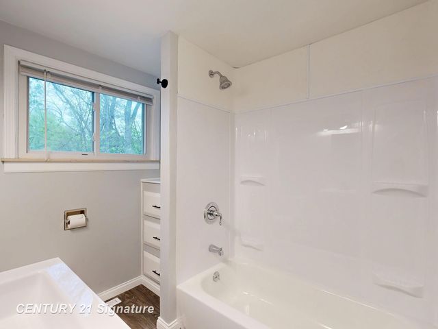 1522 Gilbert Street, Saginaw, MI 48602