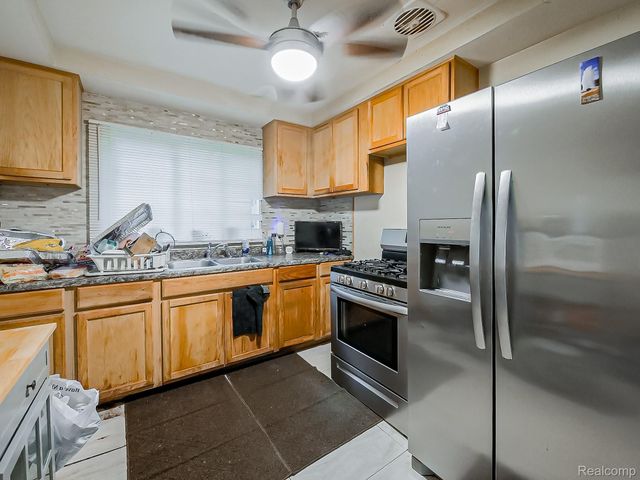 794 Patterson Court, Inkster, MI 48141