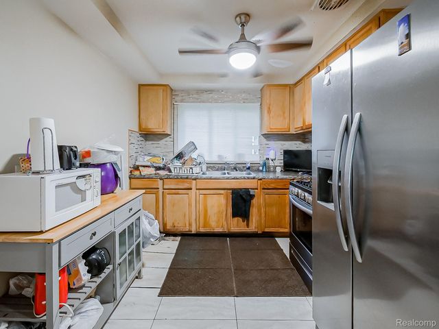 794 Patterson Court, Inkster, MI 48141