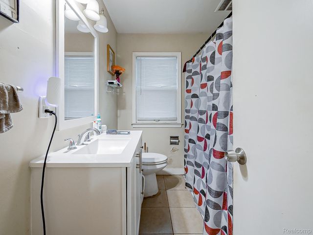 794 Patterson Court, Inkster, MI 48141