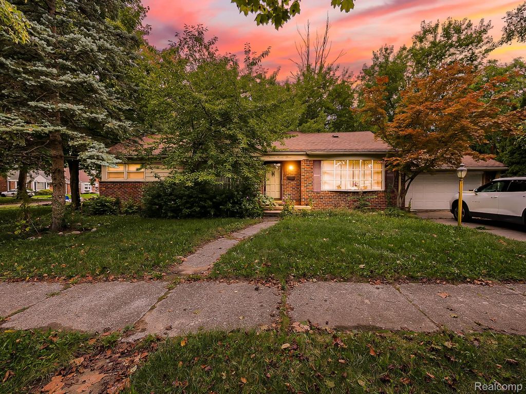 794 Patterson Court, Inkster, MI 48141