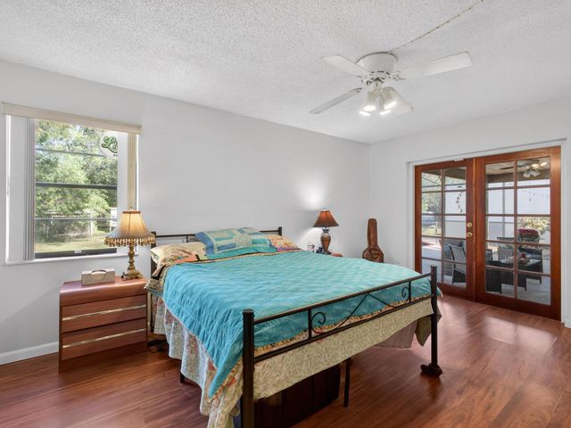 16319 E Cheltenham Drive E, Loxahatchee, FL 33470