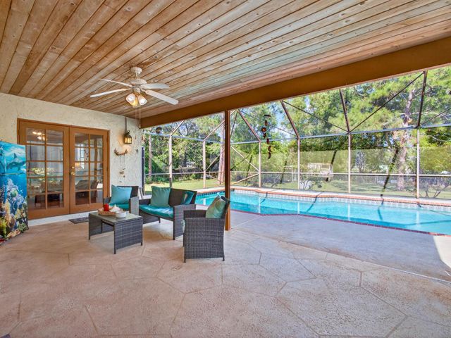 16319 E Cheltenham Drive E, Loxahatchee, FL 33470