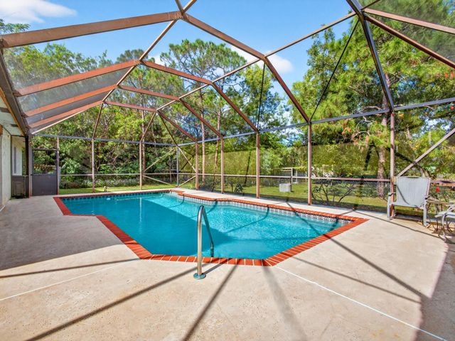 16319 E Cheltenham Drive E, Loxahatchee, FL 33470