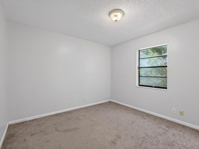 16319 E Cheltenham Drive E, Loxahatchee, FL 33470