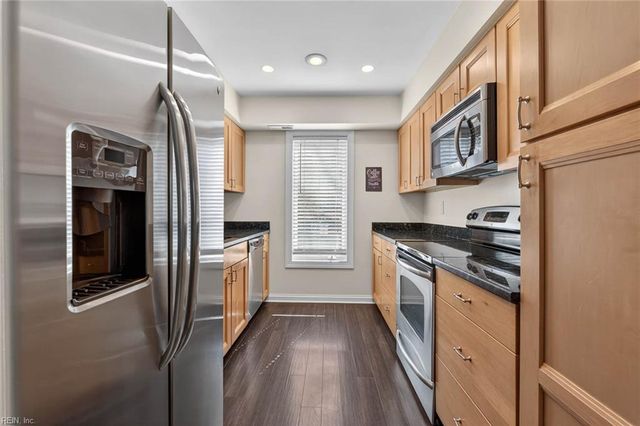 337 25th ST, Virginia Beach, VA 23451