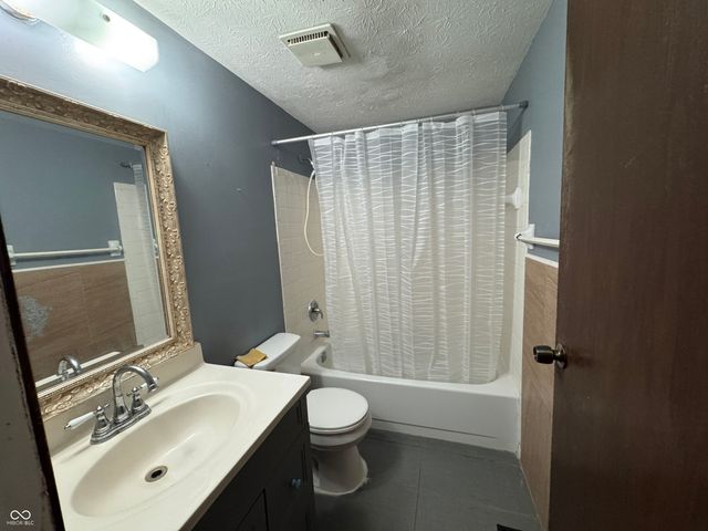 5739 Ensenada Avenue, Indianapolis, IN 46237