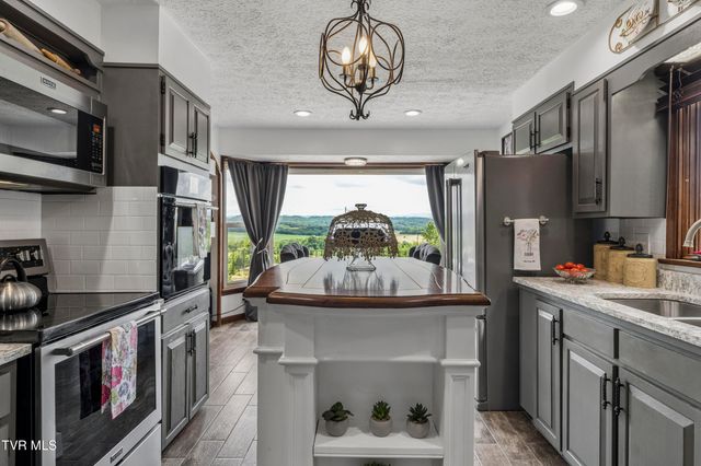 173 D Ward Road, Jonesborough, TN 37659