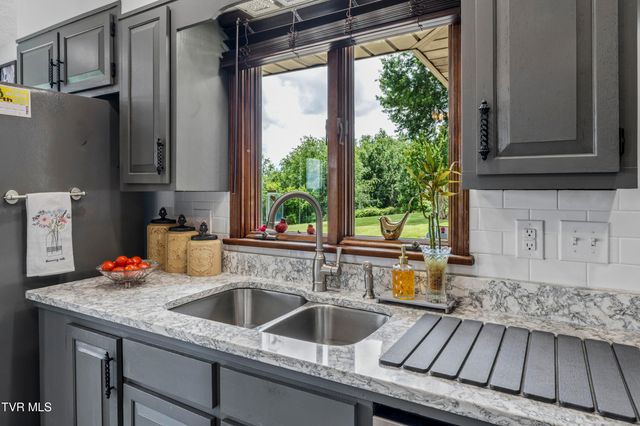 173 D Ward Road, Jonesborough, TN 37659