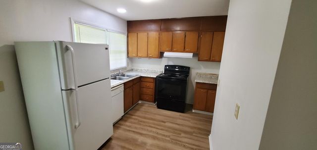 3989 Scott Drive, Forest Park, GA 30297