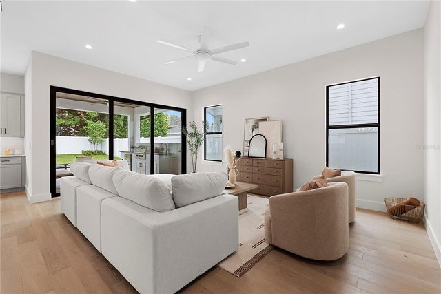 2505 AMHERST AVENUE, Orlando, FL 32804