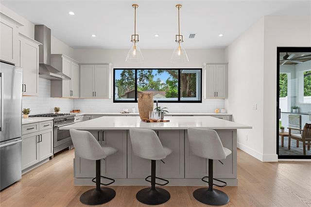 2505 AMHERST AVENUE, Orlando, FL 32804