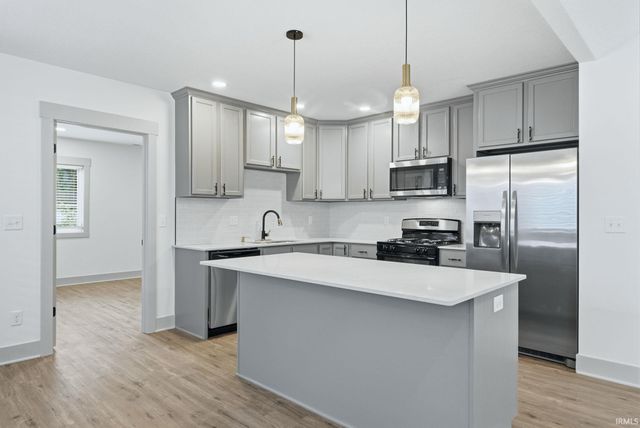 3704 Grayston Avenue, Fort Wayne, IN 46806