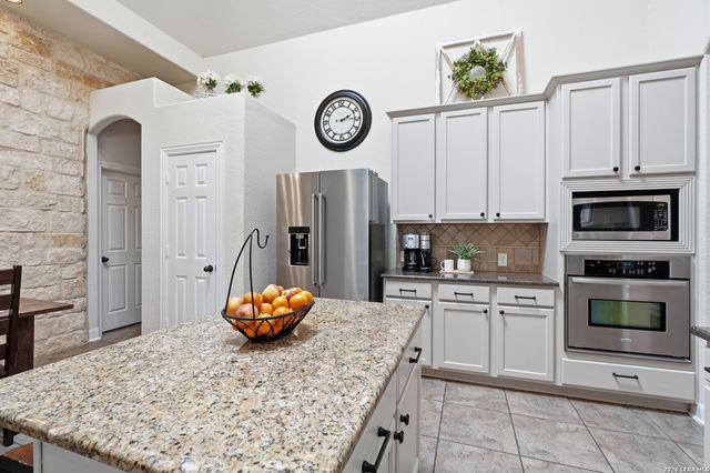 2619 CIELO TRCE, San Antonio, TX 78261