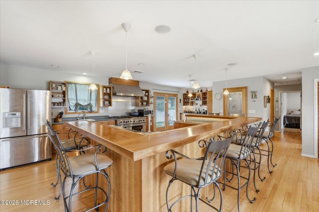 89 Venus Lane, Toms River, NJ 08753