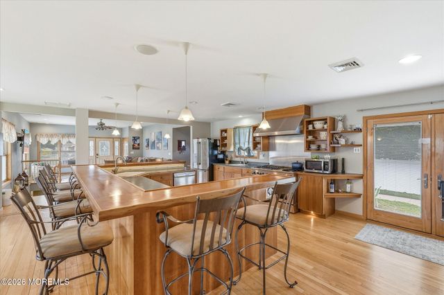 89 Venus Lane, Toms River, NJ 08753