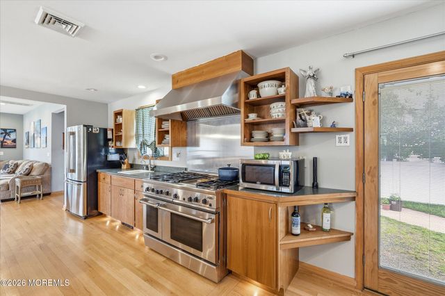 89 Venus Lane, Toms River, NJ 08753