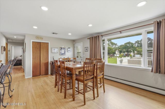 89 Venus Lane, Toms River, NJ 08753