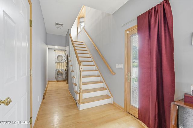 89 Venus Lane, Toms River, NJ 08753