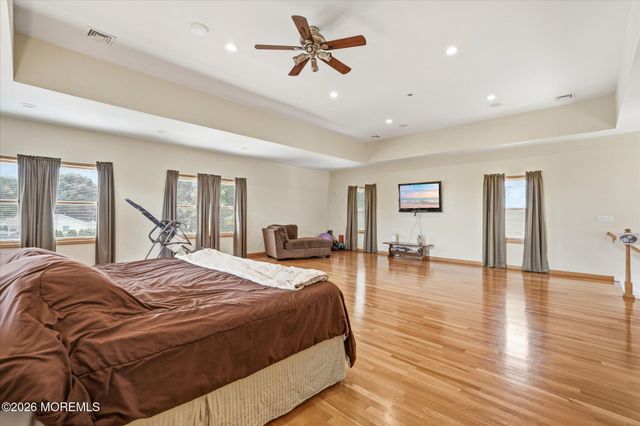 89 Venus Lane, Toms River, NJ 08753