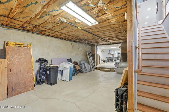 89 Venus Lane, Toms River, NJ 08753