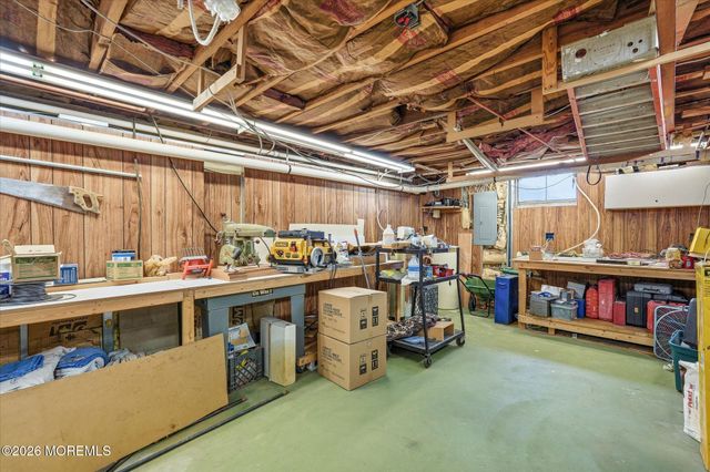 89 Venus Lane, Toms River, NJ 08753
