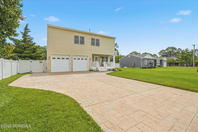 89 Venus Lane, Toms River, NJ 08753
