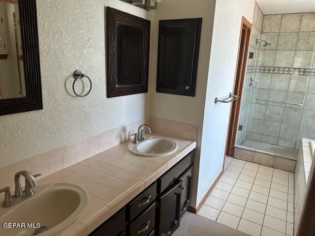 858 VIA REDONDA Court, El Paso, TX 79912