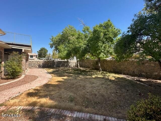 858 VIA REDONDA Court, El Paso, TX 79912