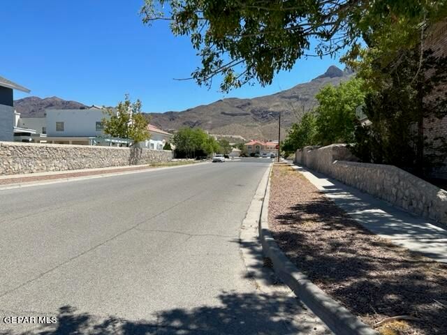 858 VIA REDONDA Court, El Paso, TX 79912