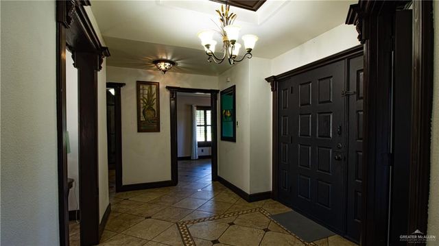 100 W Marigold Avenue, Mcallen, TX 78501