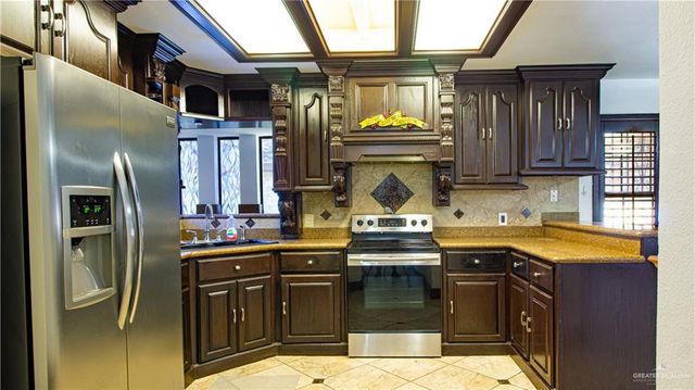 100 W Marigold Avenue, Mcallen, TX 78501