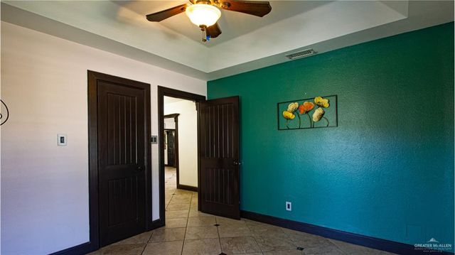100 W Marigold Avenue, Mcallen, TX 78501