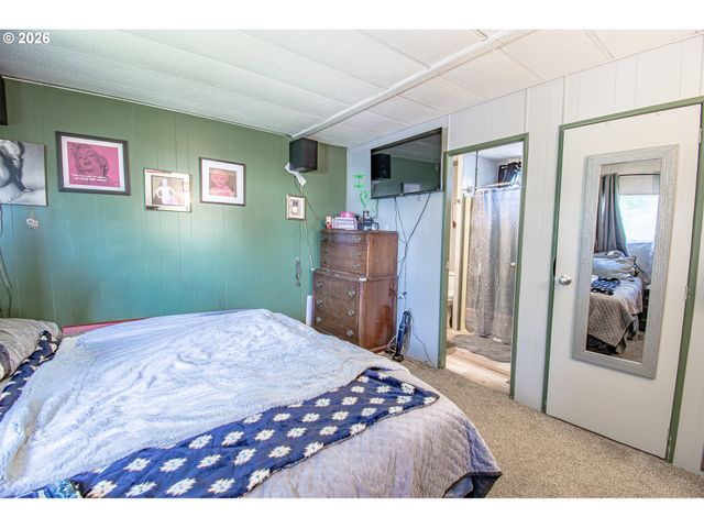 1415 S BERTELSEN Rd 34, Eugene, OR 97402