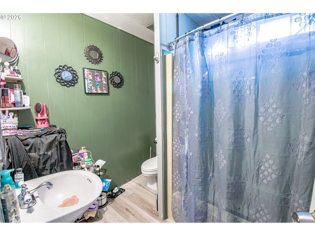 1415 S BERTELSEN Rd 34, Eugene, OR 97402