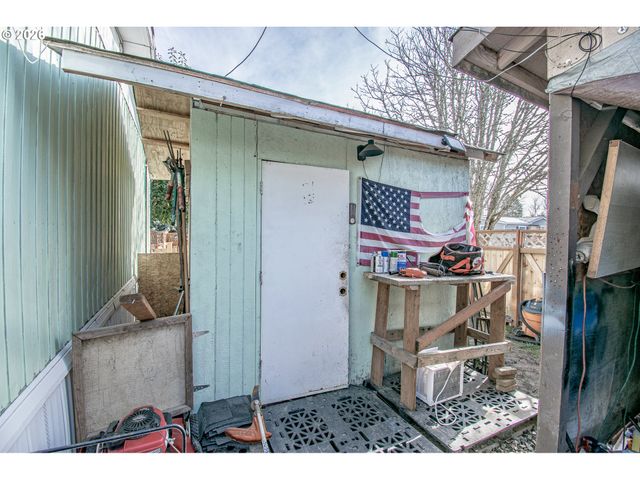 1415 S BERTELSEN Rd 34, Eugene, OR 97402