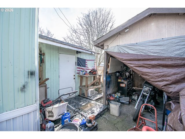 1415 S BERTELSEN Rd 34, Eugene, OR 97402