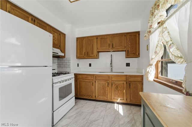 2922 Columbus Avenue, Ashtabula, OH 44004