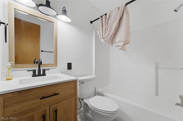 2922 Columbus Avenue, Ashtabula, OH 44004