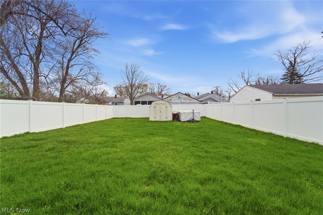 2922 Columbus Avenue, Ashtabula, OH 44004